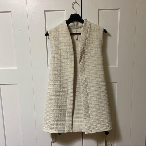 Lululemon | Serene Travels wrap vest - Picture 4 of 4